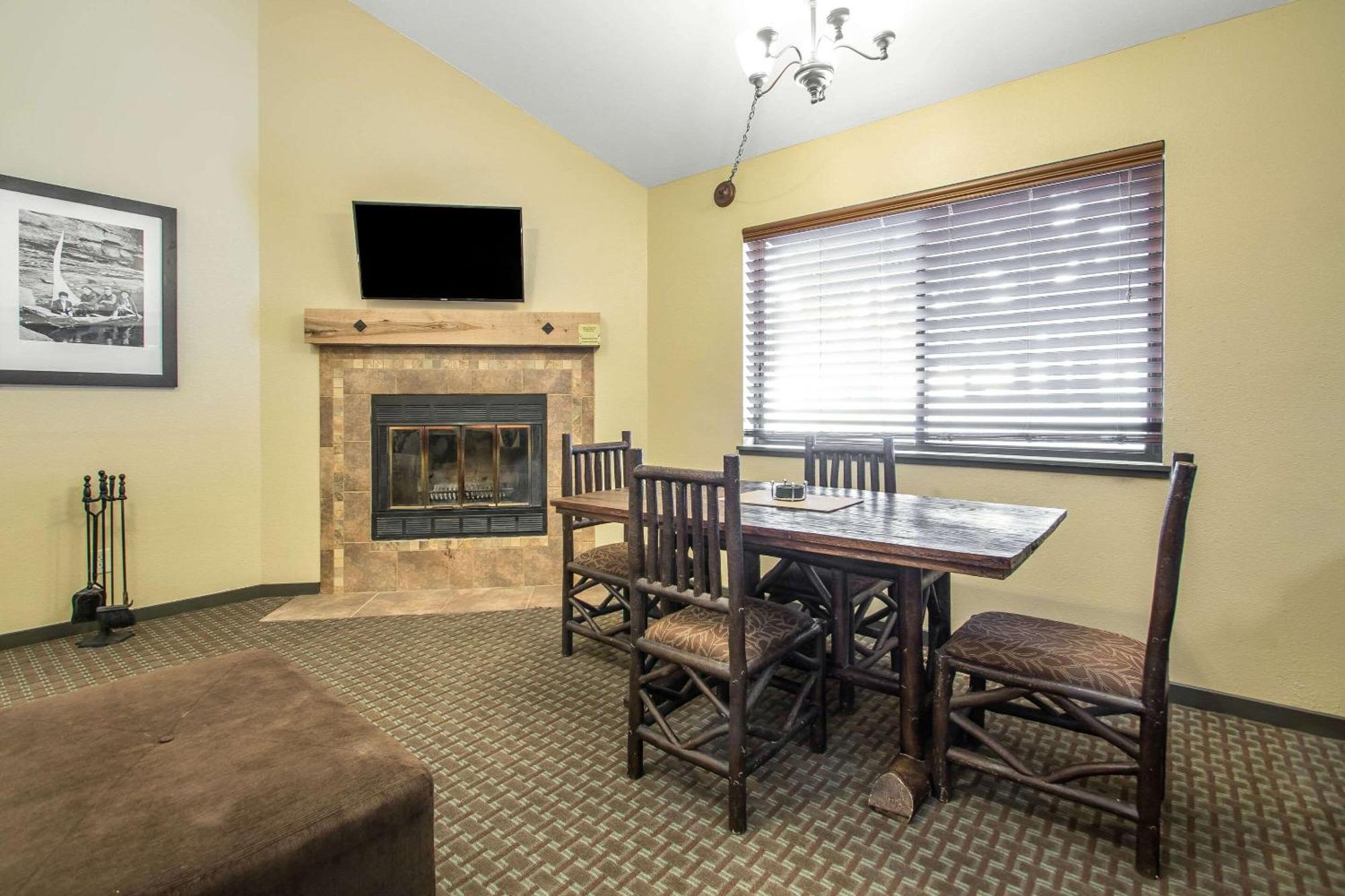 Bluegreen Vacations Christmas Mountain Village, An Ascend Resort Wisconsin Dells Zewnętrze zdjęcie