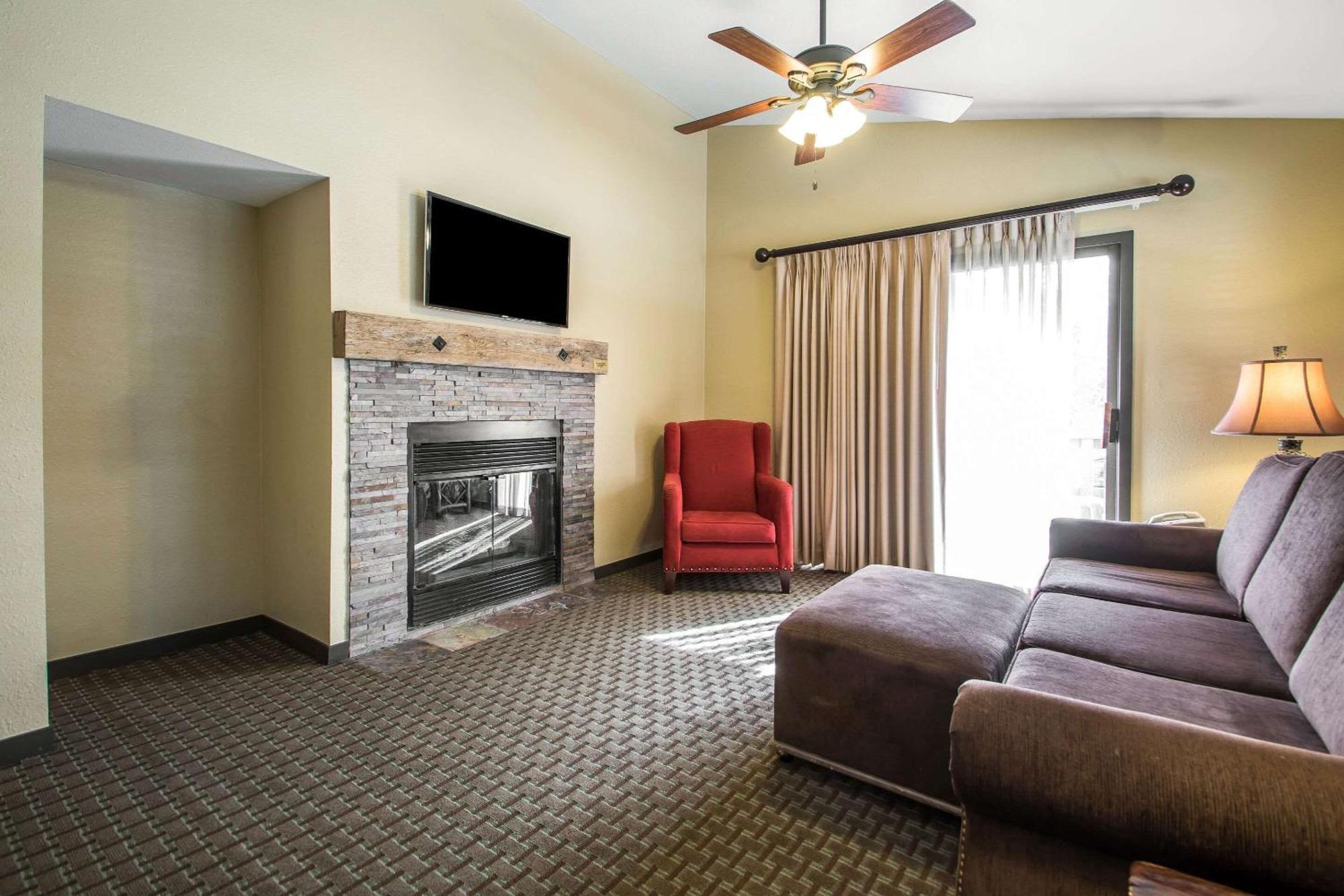 Bluegreen Vacations Christmas Mountain Village, An Ascend Resort Wisconsin Dells Zewnętrze zdjęcie